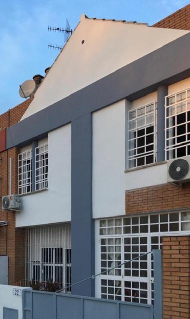 Casa Soleada En Calle Tranquila Sevilla Eksteriør billede