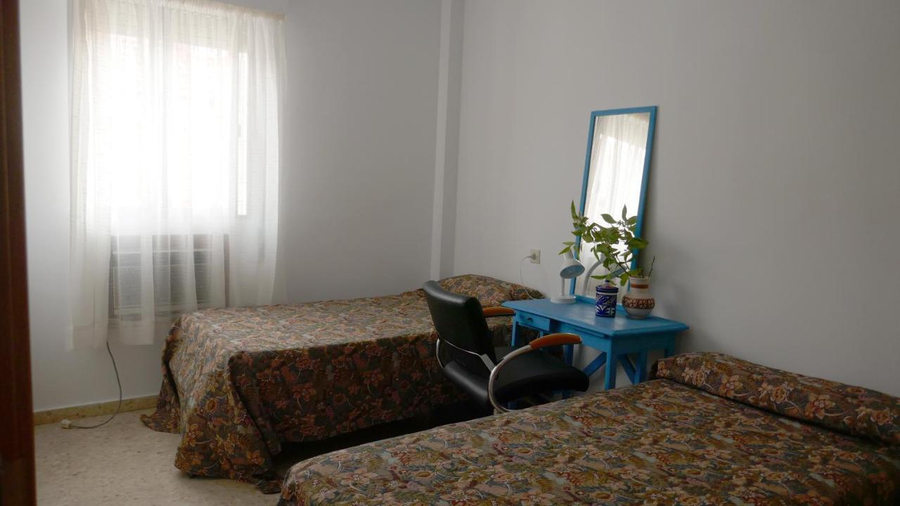 Casa Soleada En Calle Tranquila Sevilla Eksteriør billede