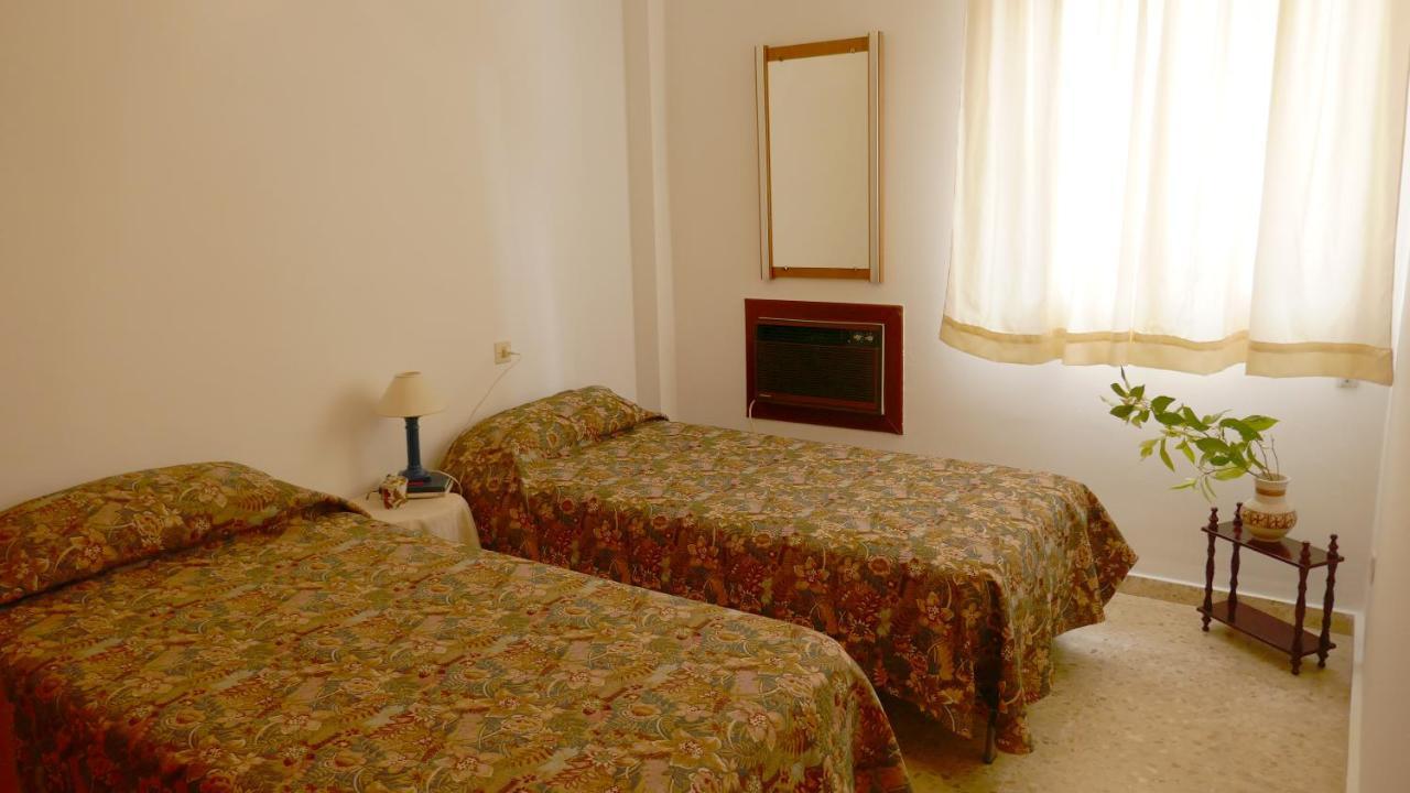 Casa Soleada En Calle Tranquila Sevilla Eksteriør billede