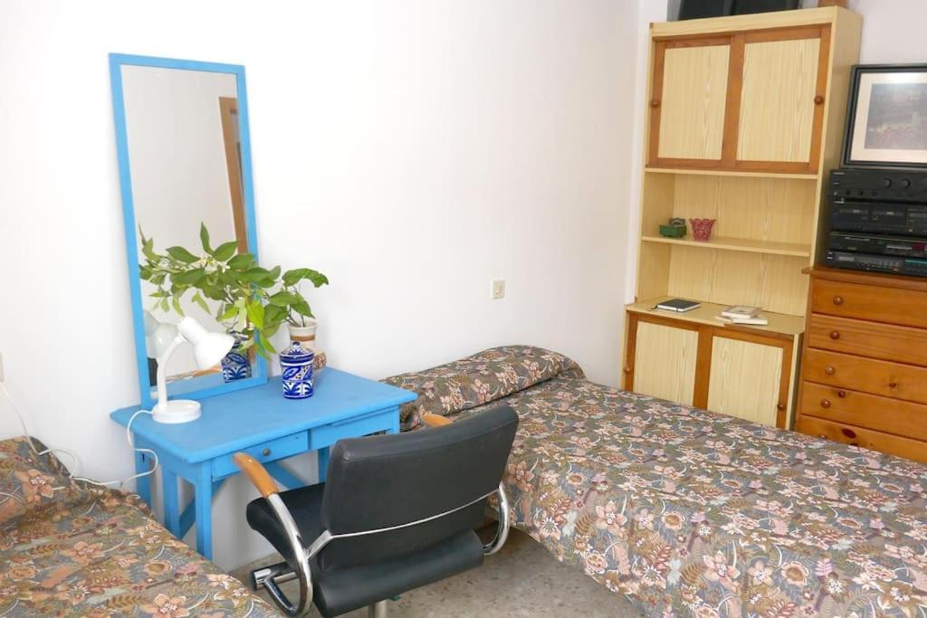 Casa Soleada En Calle Tranquila Sevilla Eksteriør billede