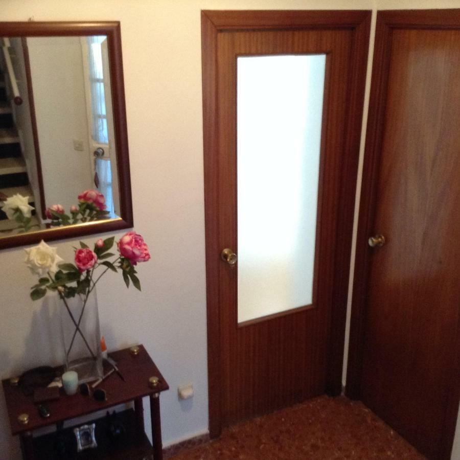 Casa Soleada En Calle Tranquila Sevilla Eksteriør billede